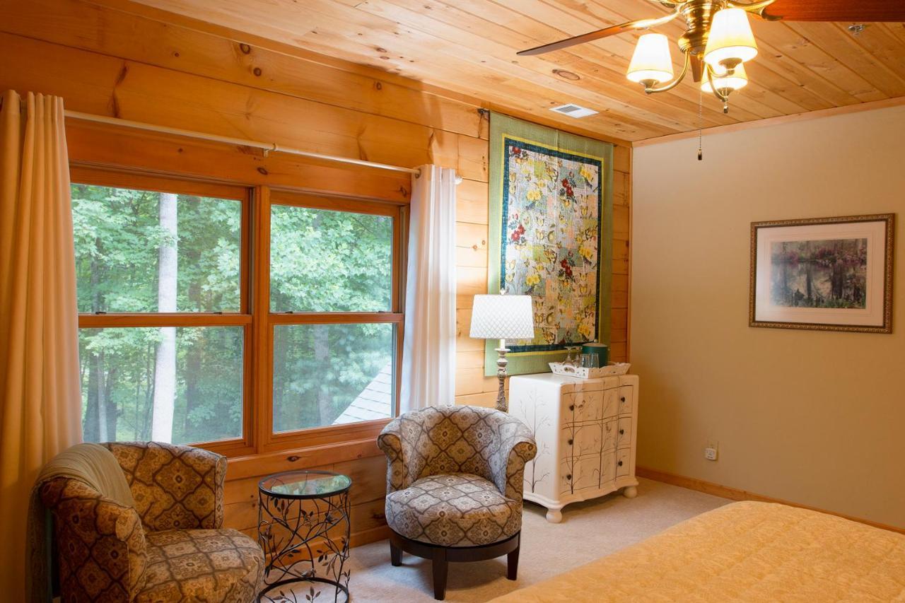 Lazy Bear Lodge Valle Crucis Exterior photo